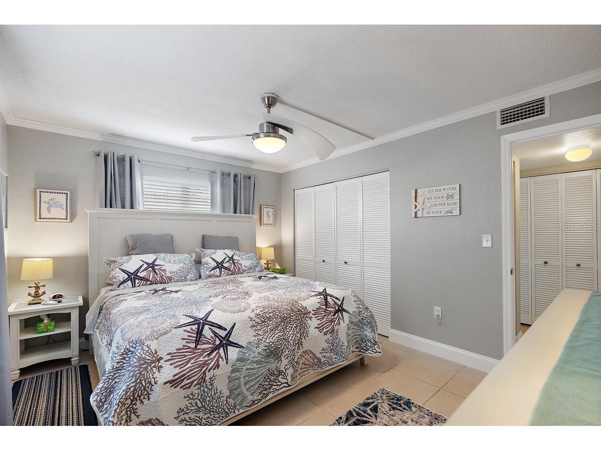 11440 1st Street E #1 Treasure Island FL 33706 A4686853 image18