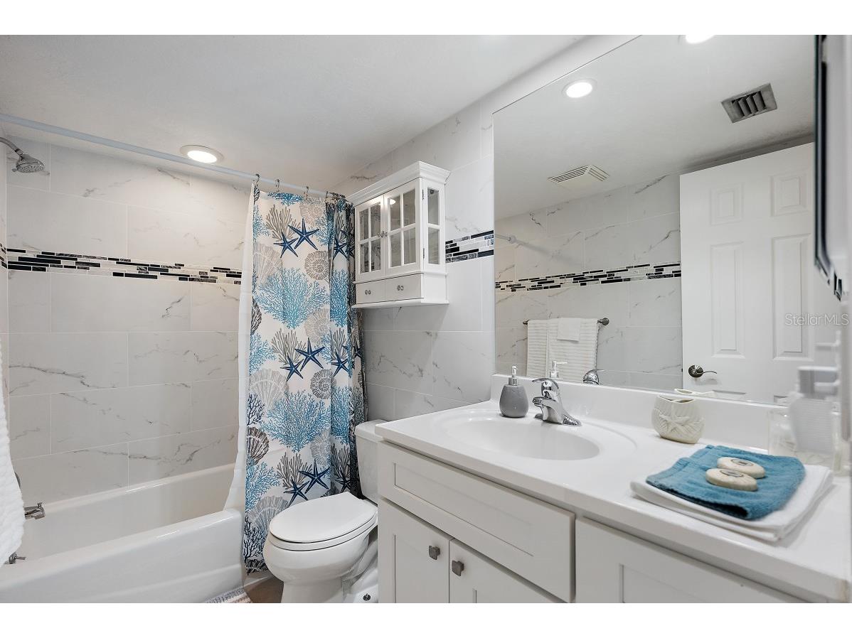 11440 1st Street E #1 Treasure Island FL 33706 A4686853 image21