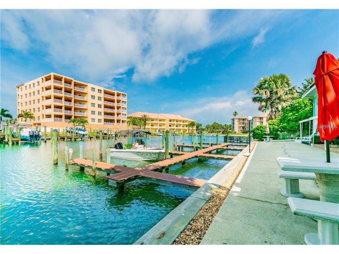 11440 1st Street E #1 Treasure Island FL 33706 A4686853 image6