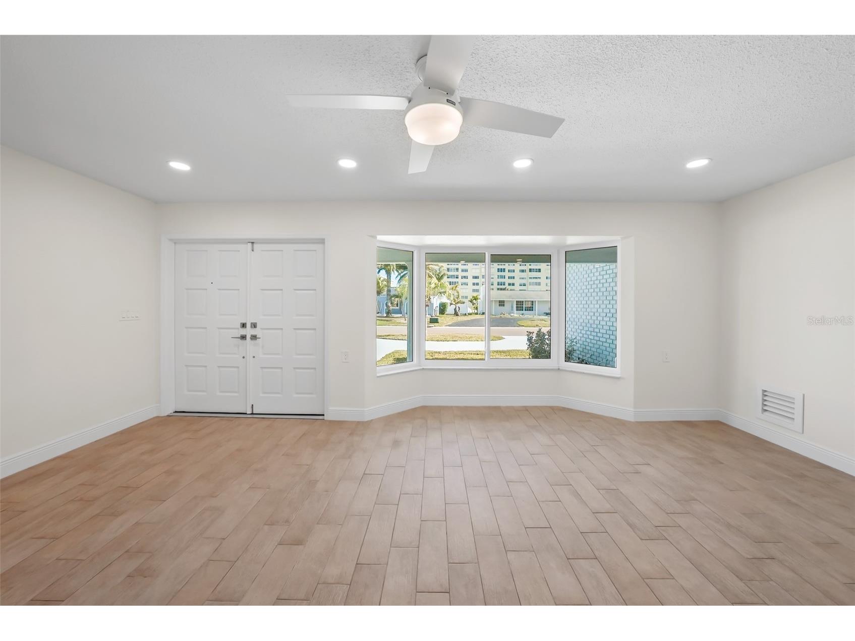 11441 47th Avenue N Saint Petersburg FL 33708 TB8490294 image15