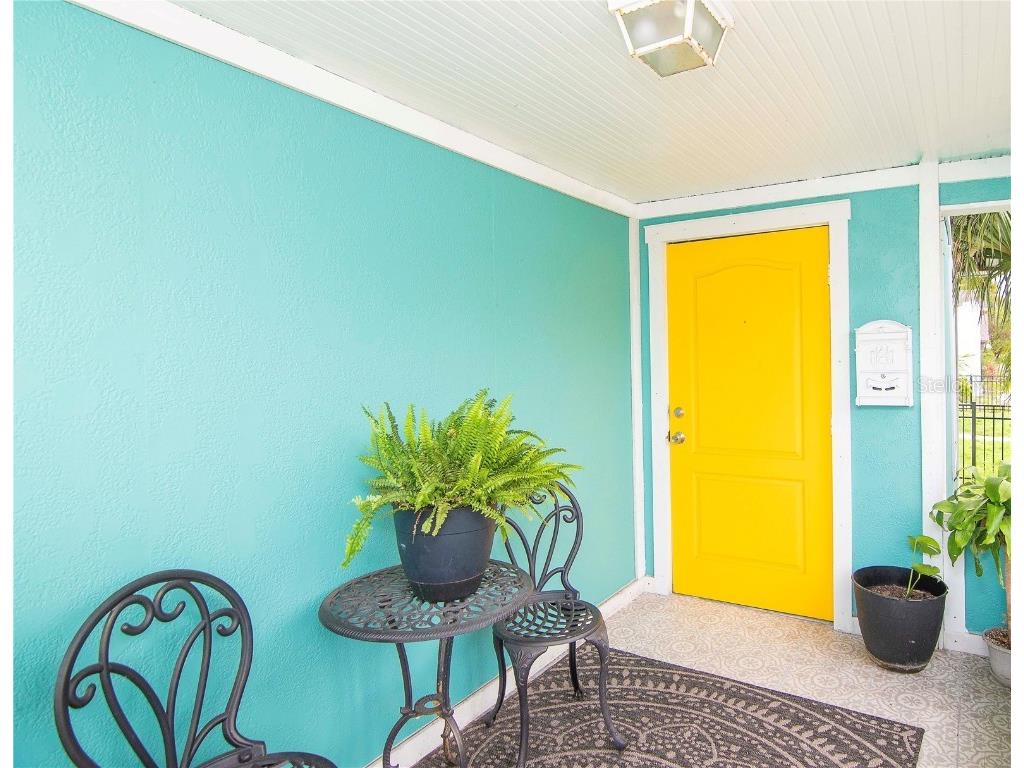 1145 11th Avenue S Saint Petersburg FL 33705 A4574380 image1