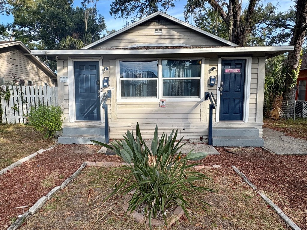 1145 16th Avenue S #B Saint Petersburg FL 33705 W7881337 image1