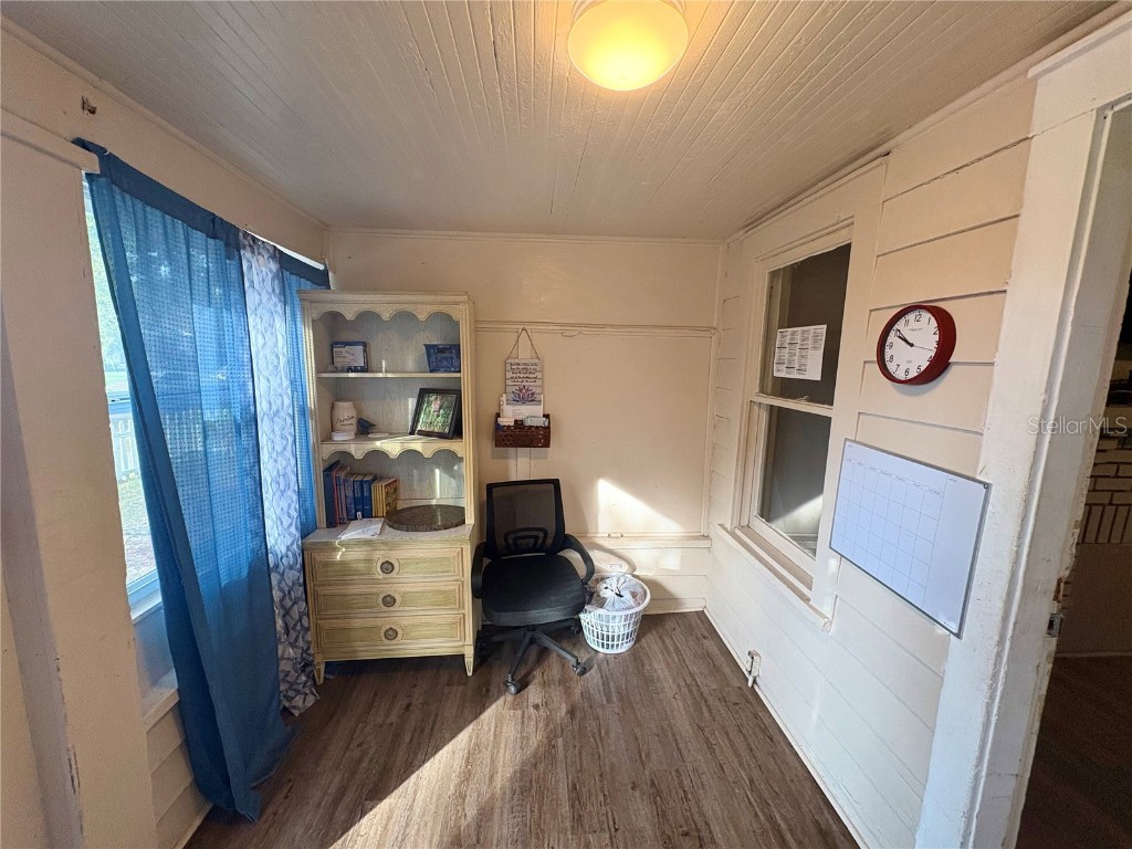 1145 16th Avenue S #B Saint Petersburg FL 33705 W7881337 image2