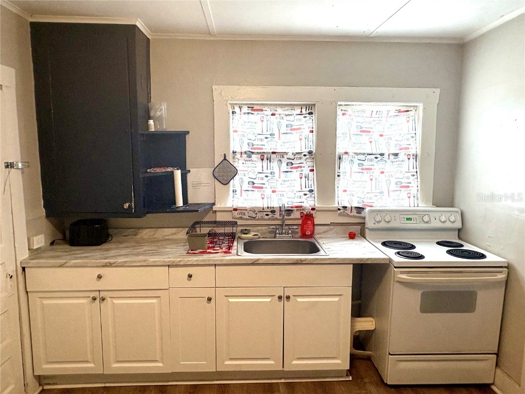 1145 16th Avenue S #B Saint Petersburg FL 33705 W7881337 image7