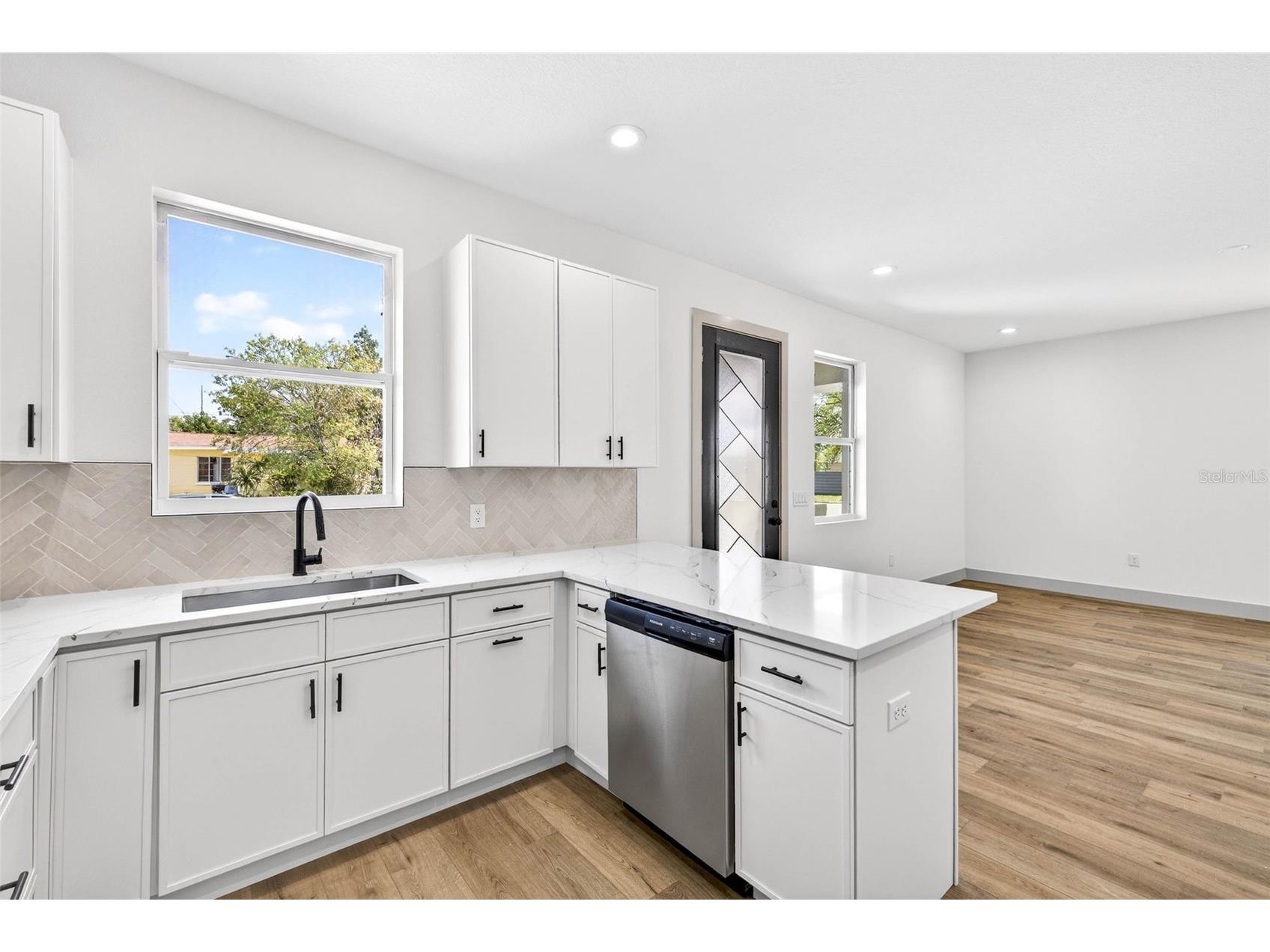 1145 29th Street S Saint Petersburg FL 33712 TB8488456 image17