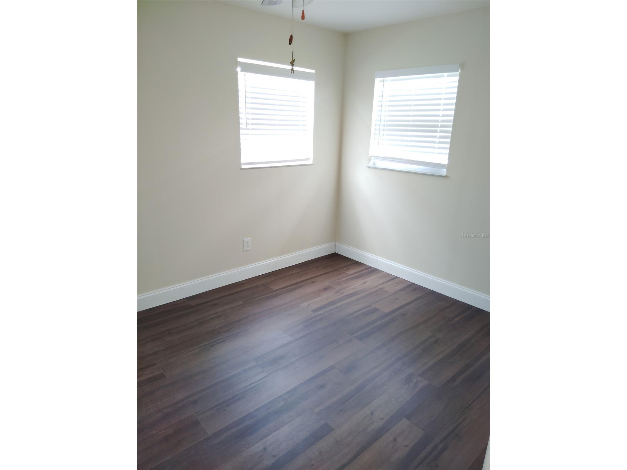 1145 54th Avenue N Saint Petersburg FL 33703 TB8419516 image15