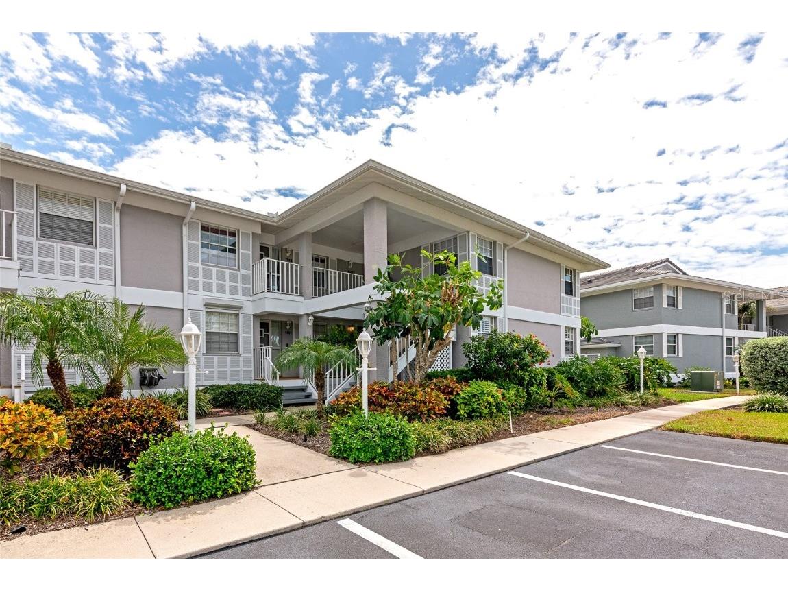 1145 Edgewater Circle #1145 Bradenton FL 34209 - PALMA SOLA BAY A4667558 image1