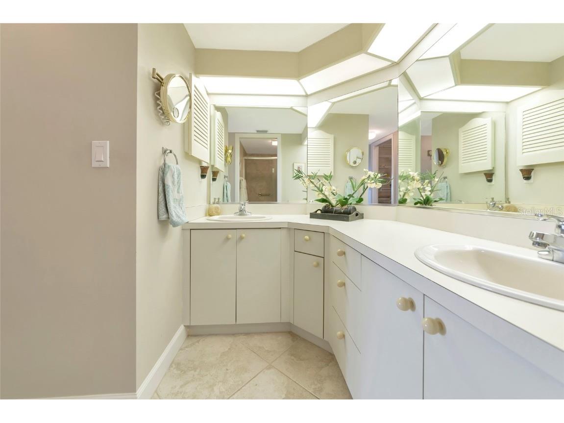 1145 Edgewater Circle #1145 Bradenton FL 34209 - PALMA SOLA BAY A4667558 image34