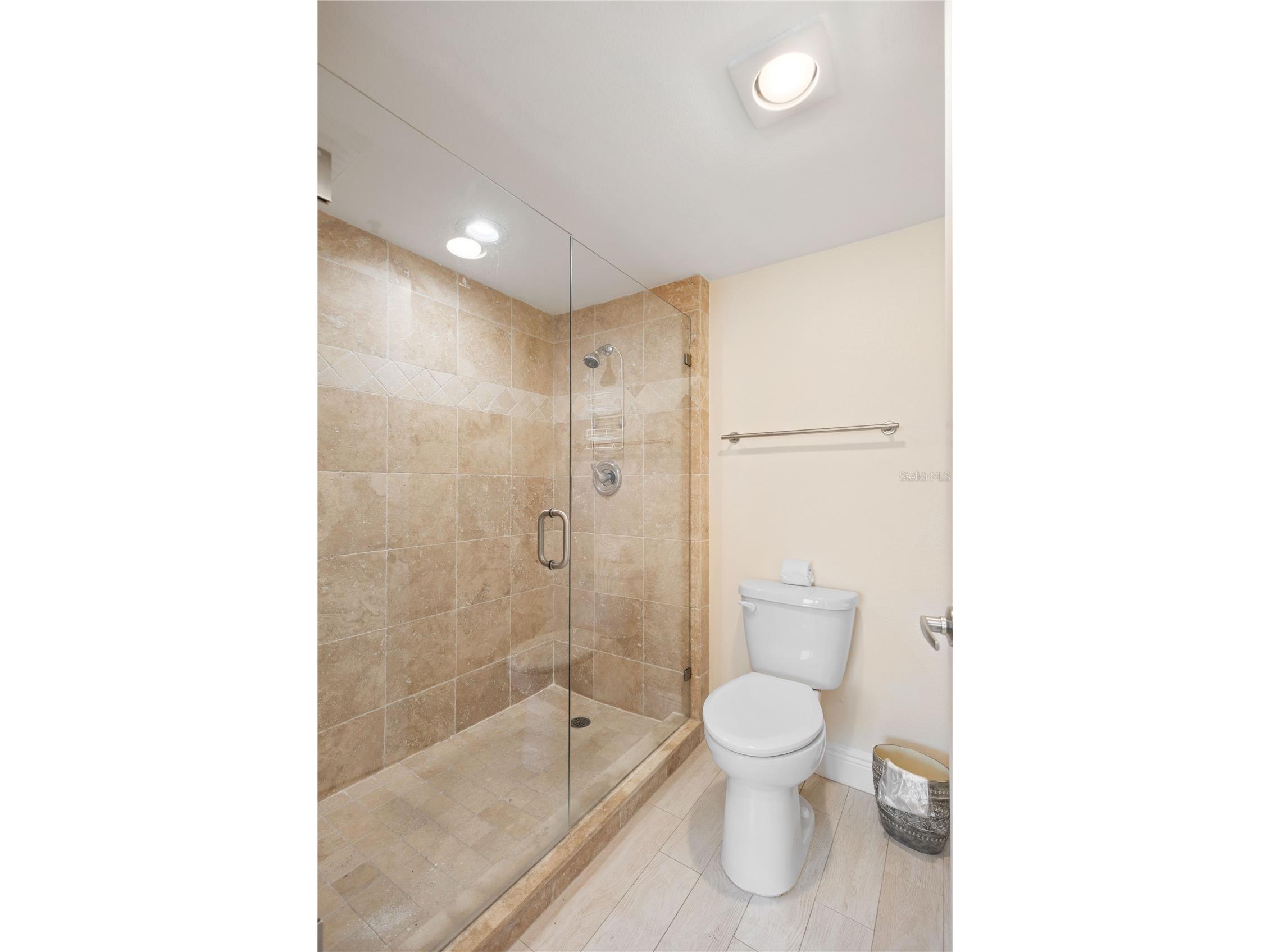 1145 Gulf Of Mexico Drive #401 Longboat Key FL 34228 - GULF OF MEXICO A4678330 image23