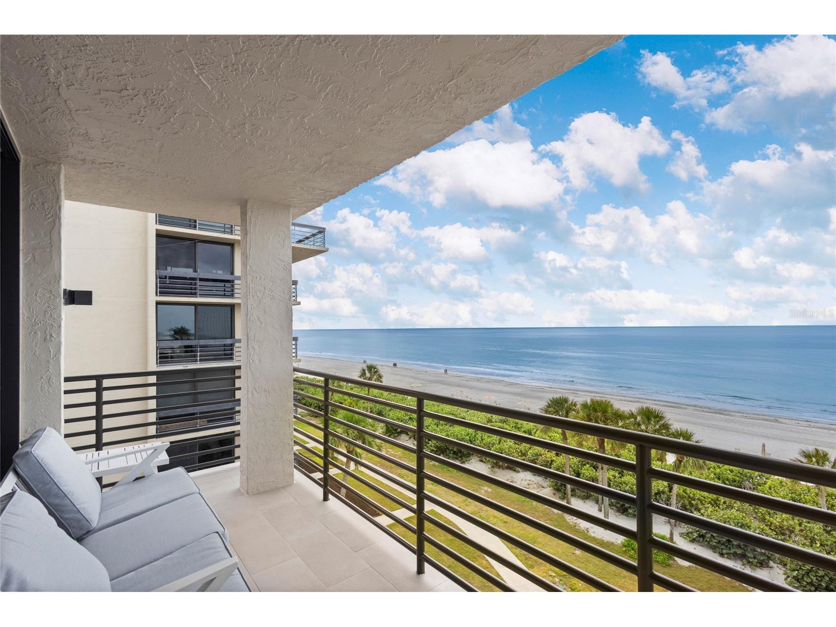 1145 Gulf Of Mexico Drive #401 Longboat Key FL 34228 - GULF OF MEXICO A4678330 image8