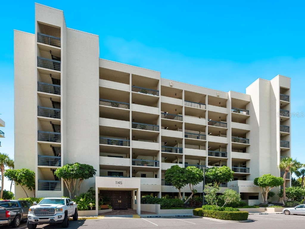 1145 Gulf Of Mexico Drive #502 Longboat Key FL 34228 - GULF OF MEXICO A4584859 image1
