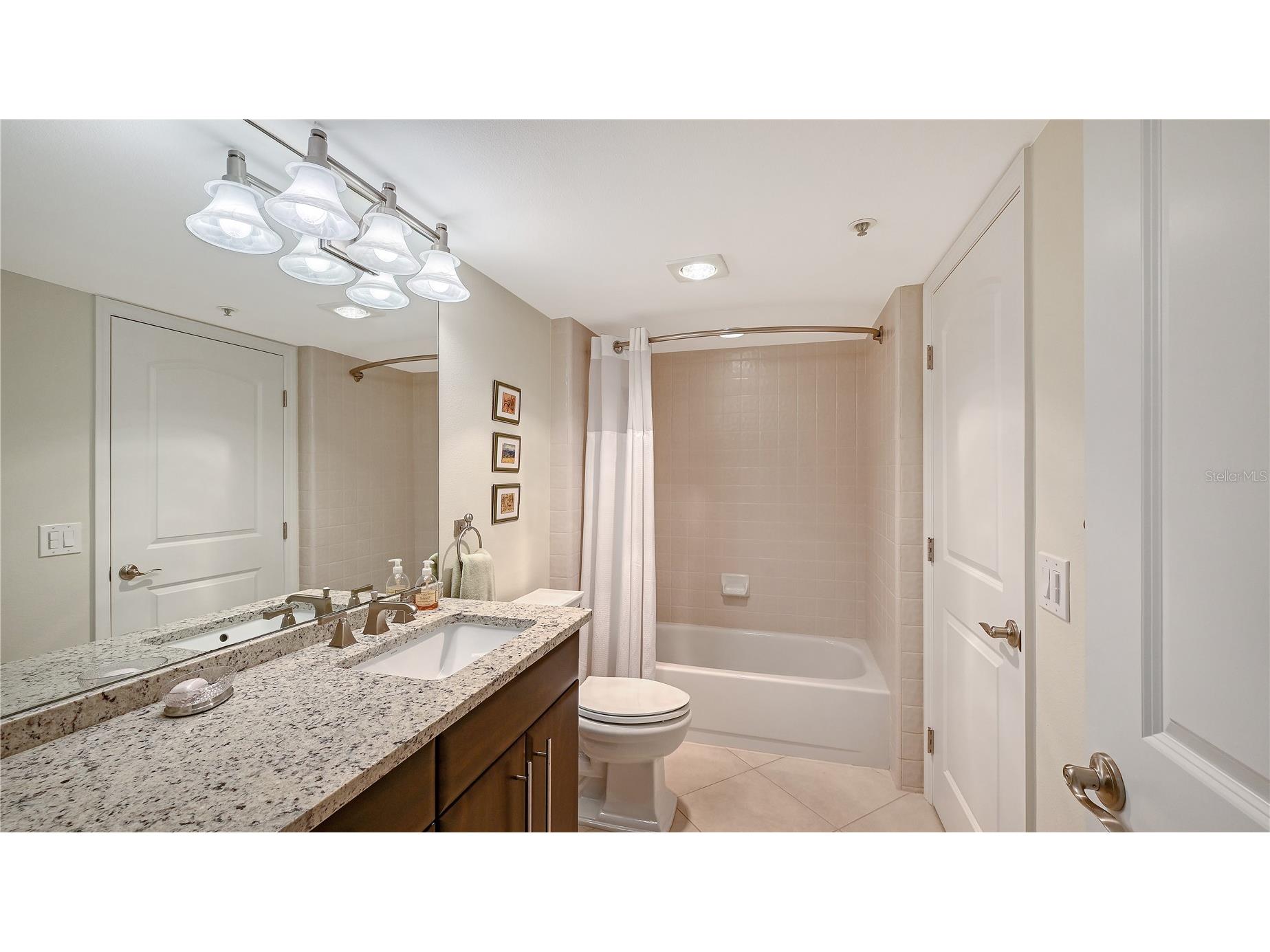 1145 Gulf Of Mexico Drive #503 Longboat Key FL 34228 A4683782 image22