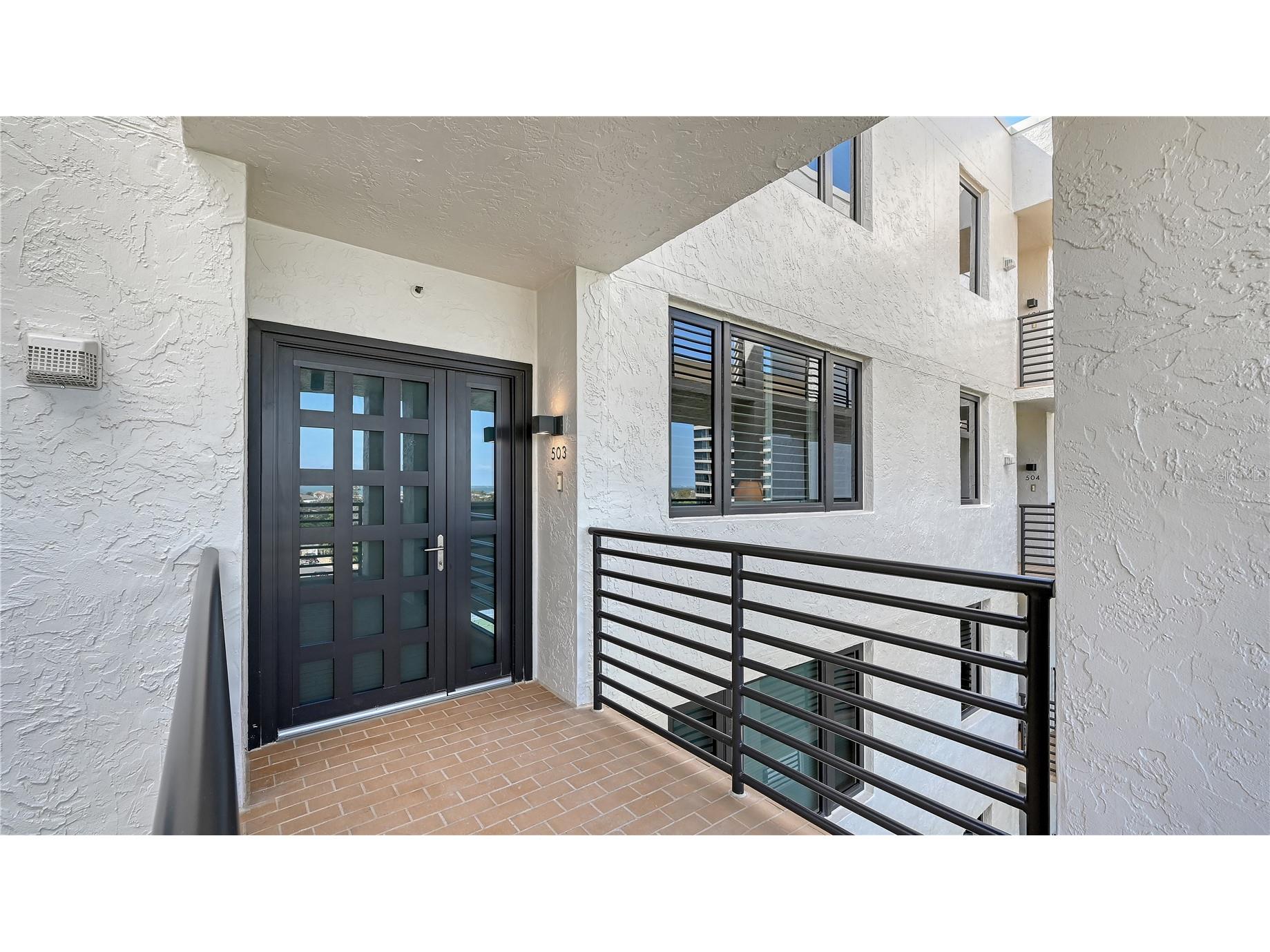 1145 Gulf Of Mexico Drive #503 Longboat Key FL 34228 A4683782 image3