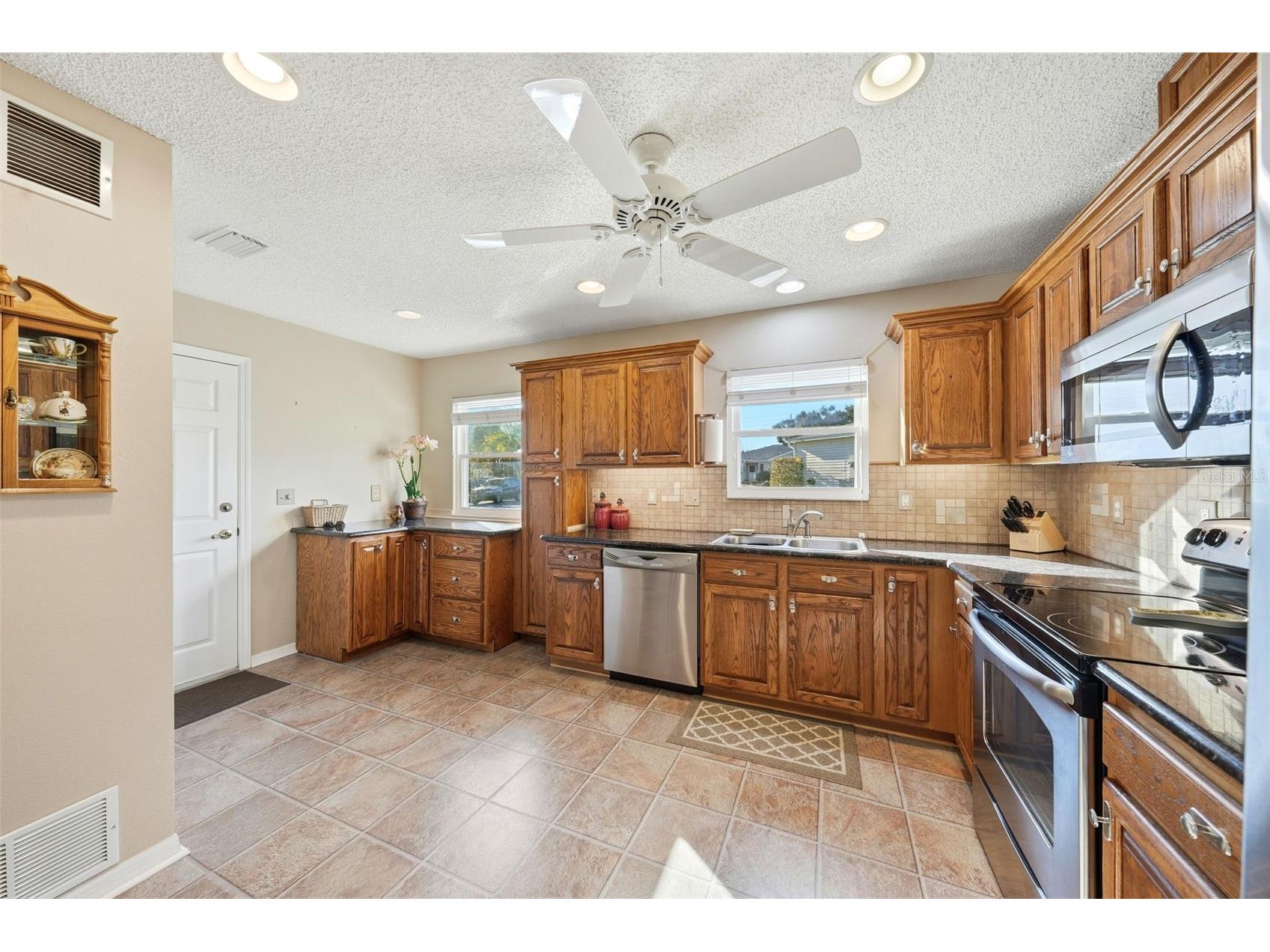1145 Meadowbend Drive Leesburg FL 34748 G5107425 image15