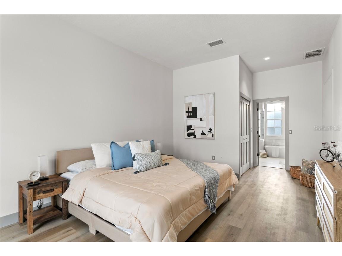 1145 Riveredge Drive Tarpon Springs FL 34689 TB8447855 image26