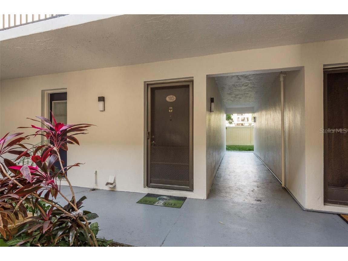 1146 King Arthur Court #103 Dunedin FL 34698 U8240798 image1