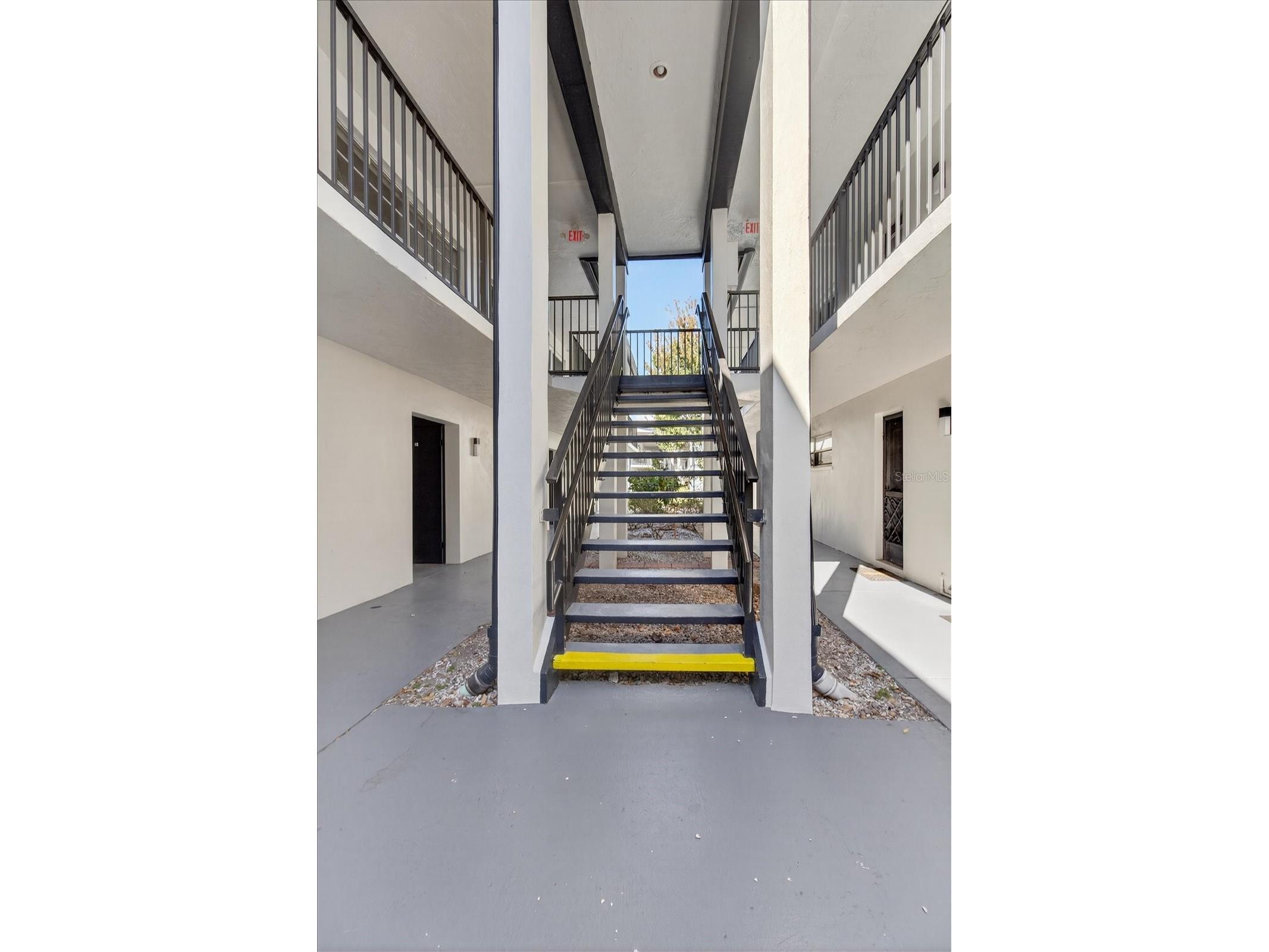 1146 King Arthur Court #110 Dunedin FL 34698 TB8447112 image75