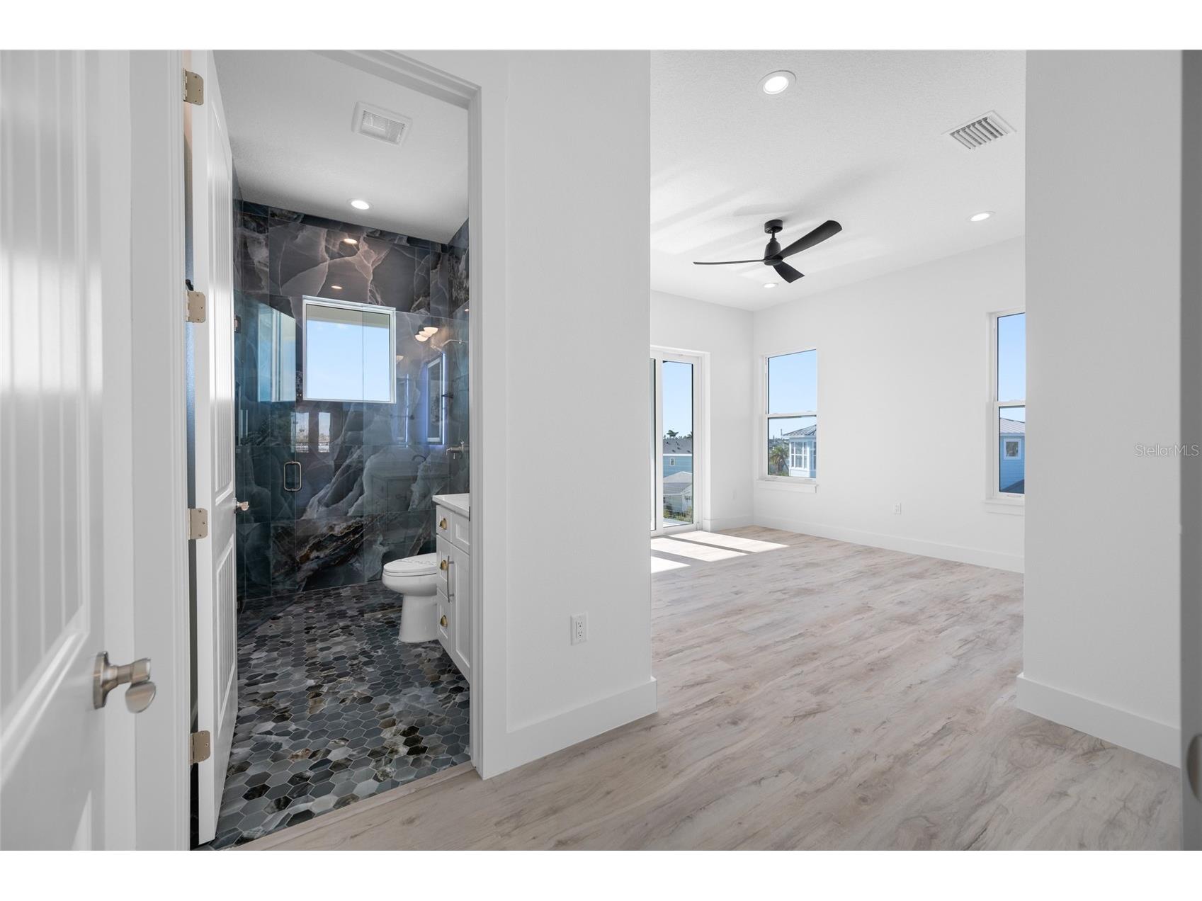 11460 7th Street E Treasure Island FL 33706 TB8514955 image37