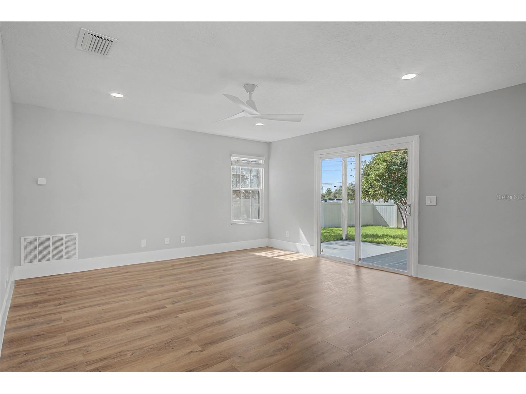 11462 Commercial Street Orlando FL 32836 O6384830 image9