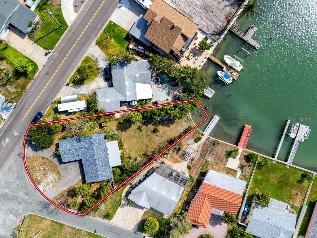 11465 7th Street E Treasure Island FL 33706 - BOCA CIEGA BAY TB8392306 image2