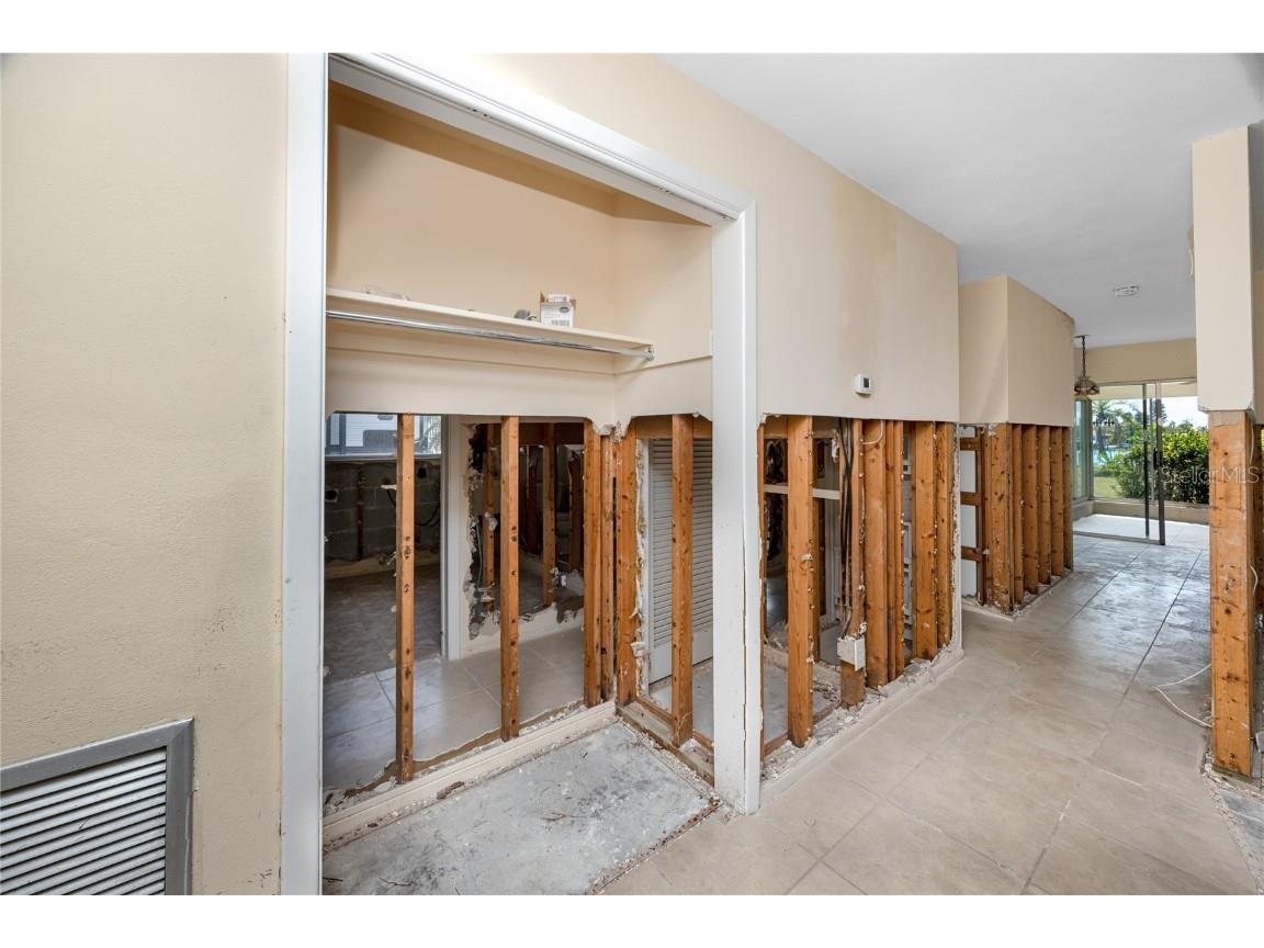 11465 7th Street E Treasure Island FL 33706 - BOCA CIEGA BAY TB8392306 image9