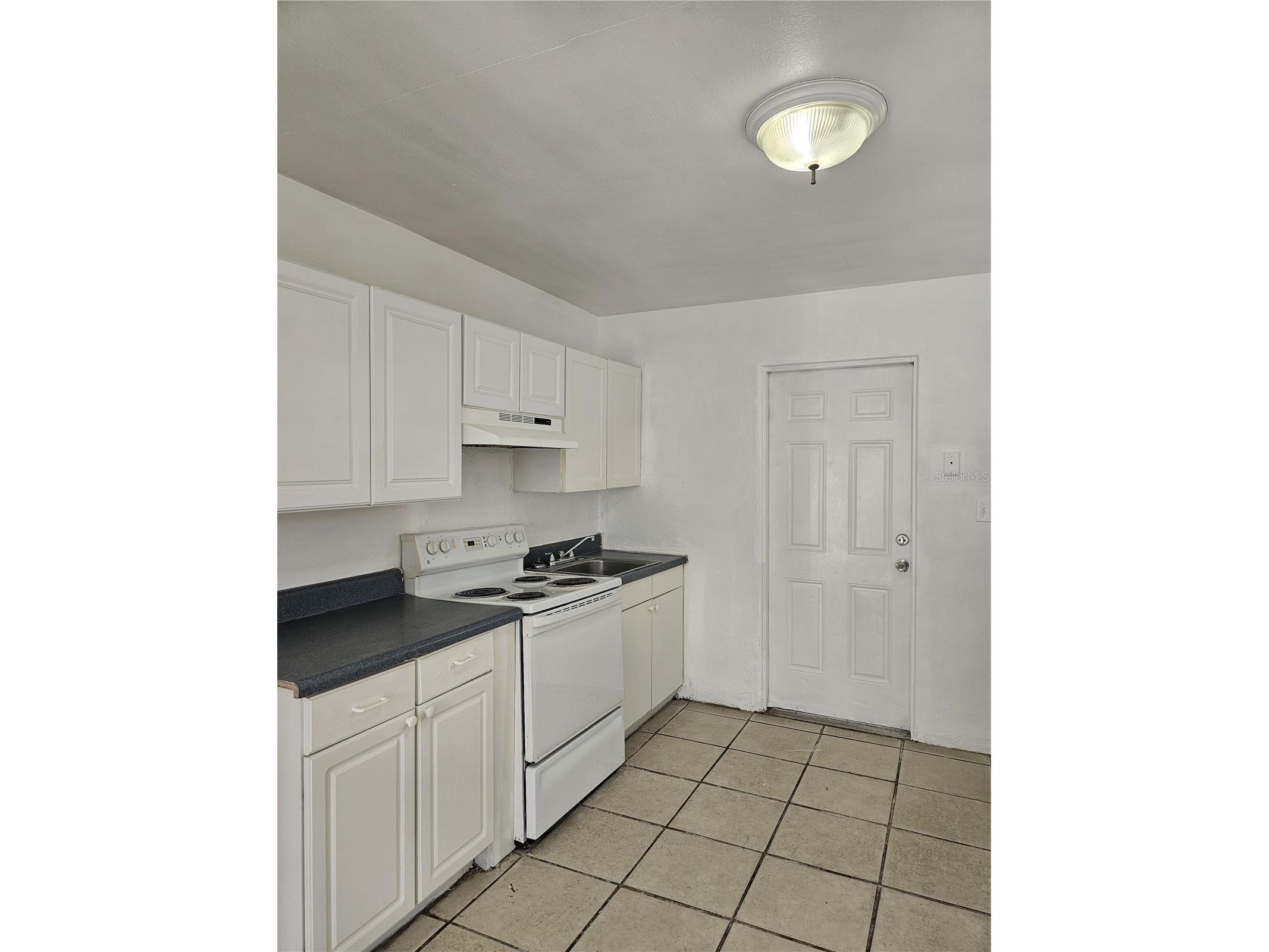1147 32nd Street S Saint Petersburg FL 33712 TB8511775 image3