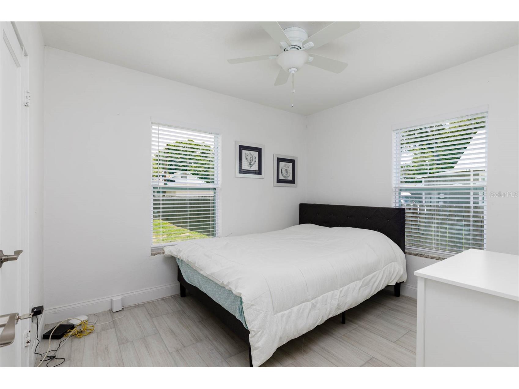 1147 James Avenue S Saint Petersburg FL 33705 TB8524250 image10