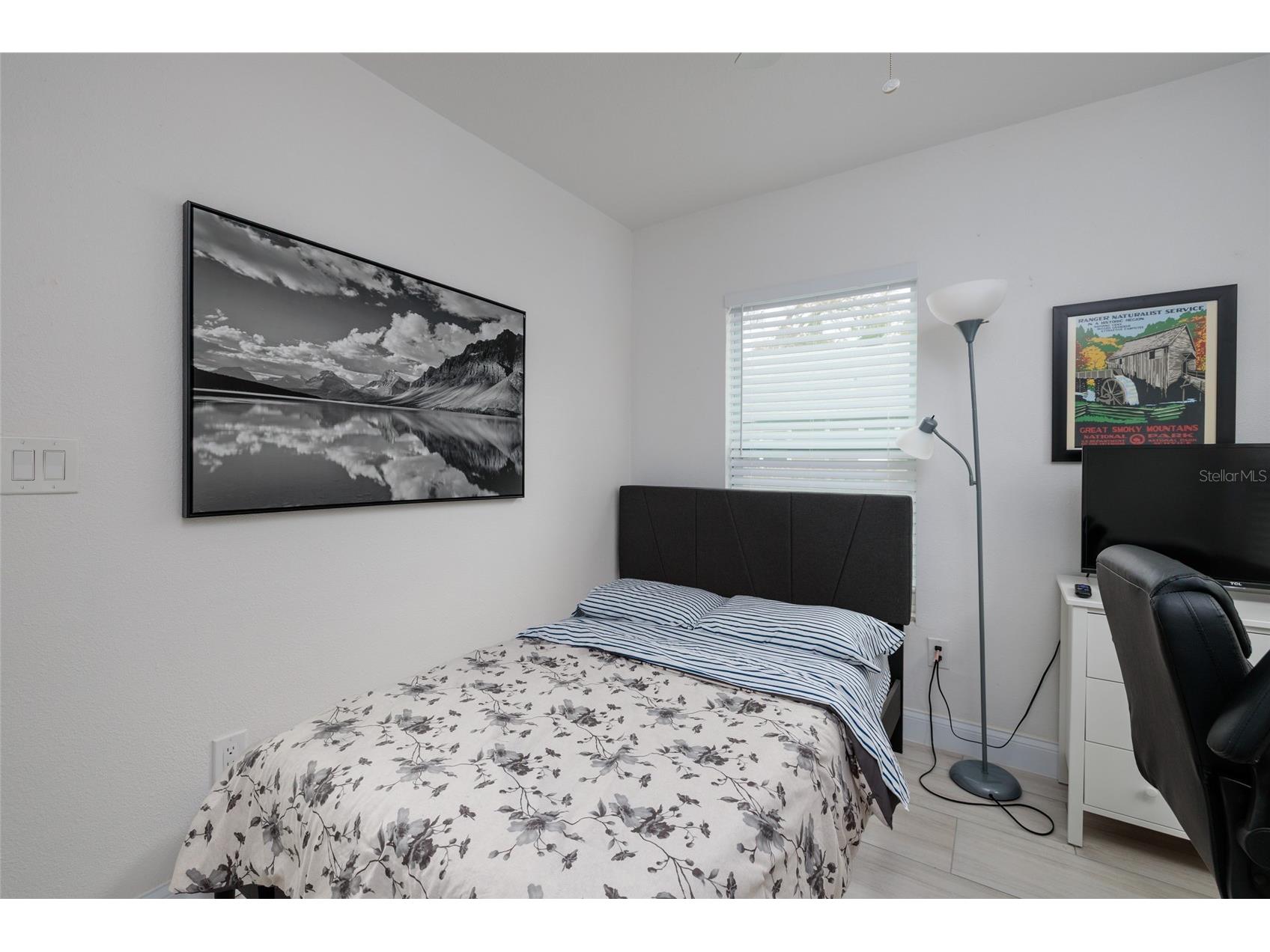 1147 James Avenue S Saint Petersburg FL 33705 TB8524250 image12