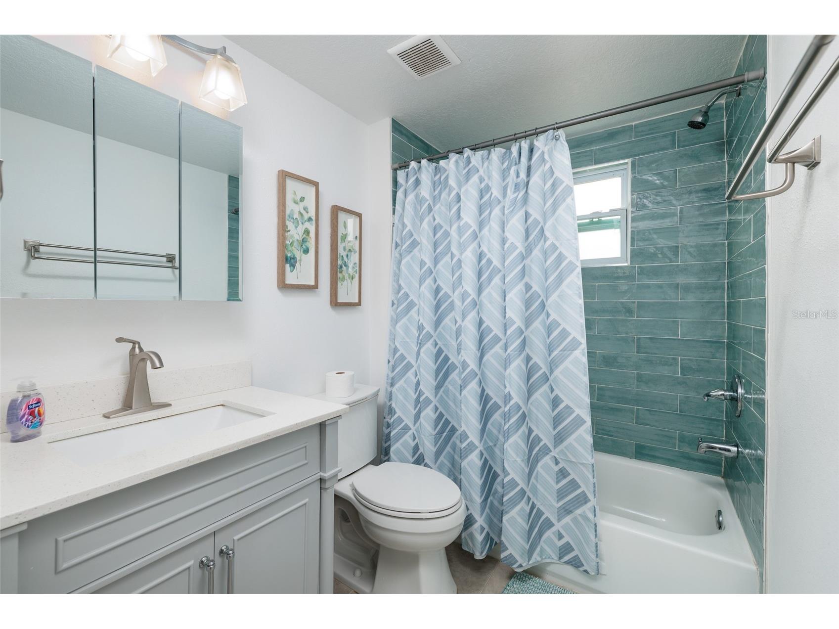 1147 James Avenue S Saint Petersburg FL 33705 TB8524250 image13