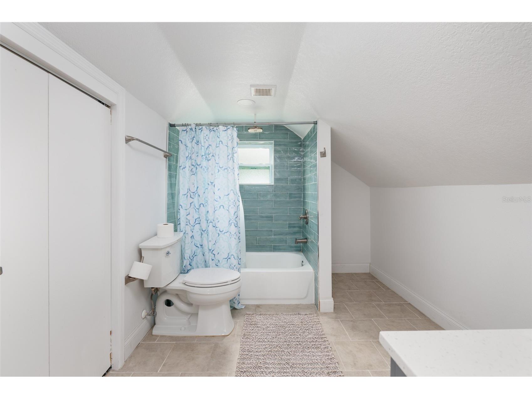 1147 James Avenue S Saint Petersburg FL 33705 TB8524250 image17