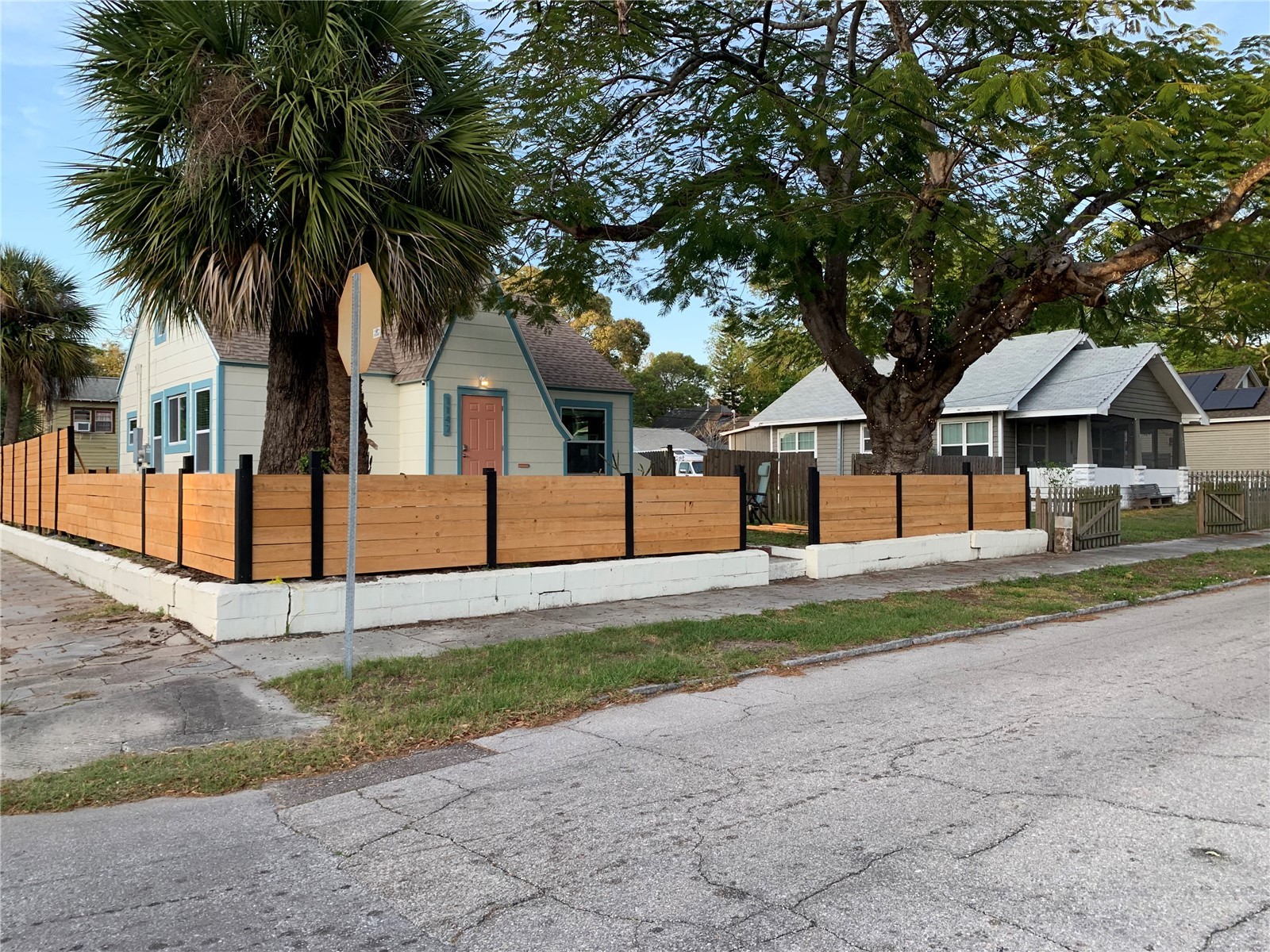 1147 James Avenue S Saint Petersburg FL 33705 TB8524250 image3