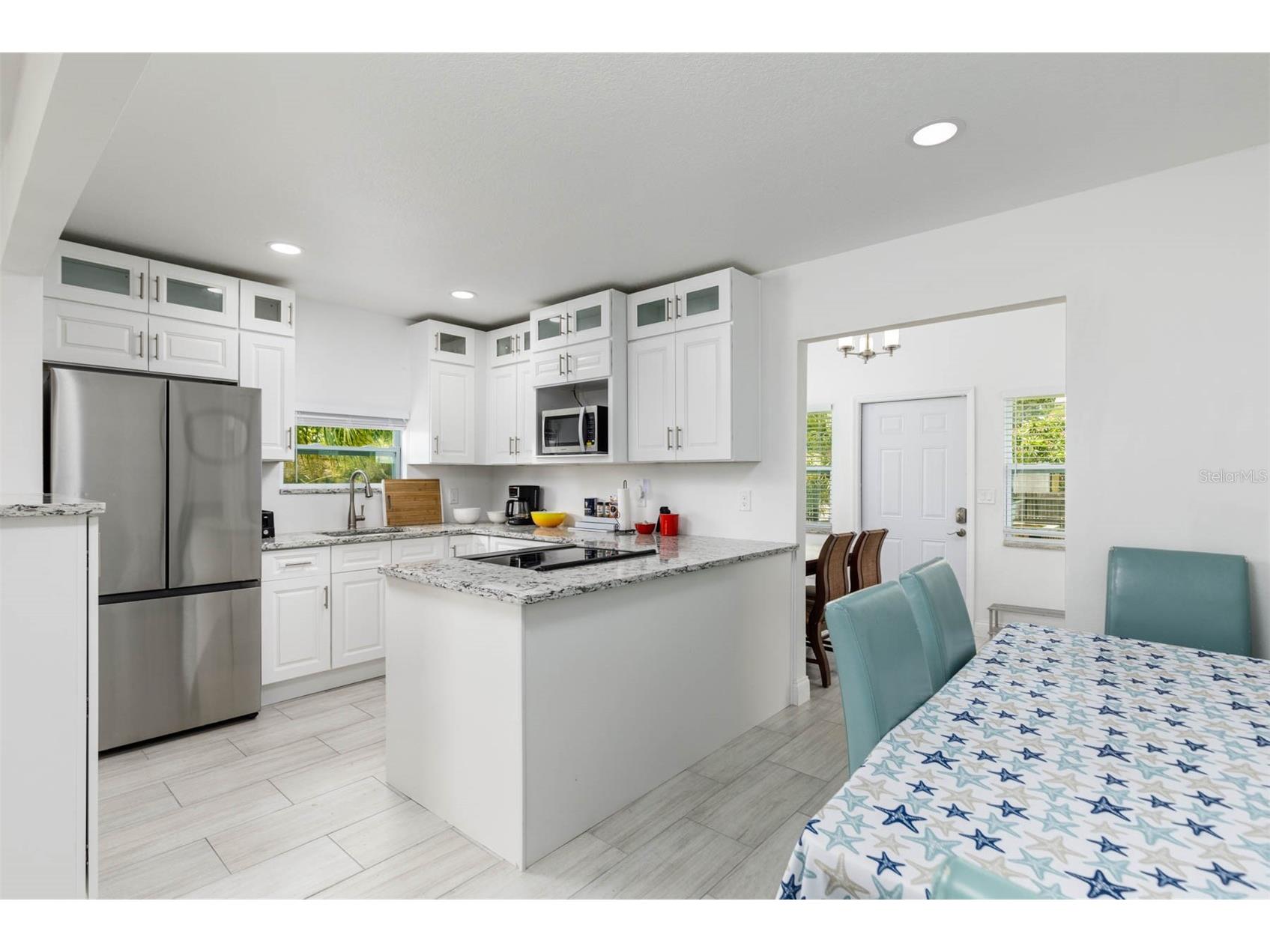 1147 James Avenue S Saint Petersburg FL 33705 TB8524250 image9