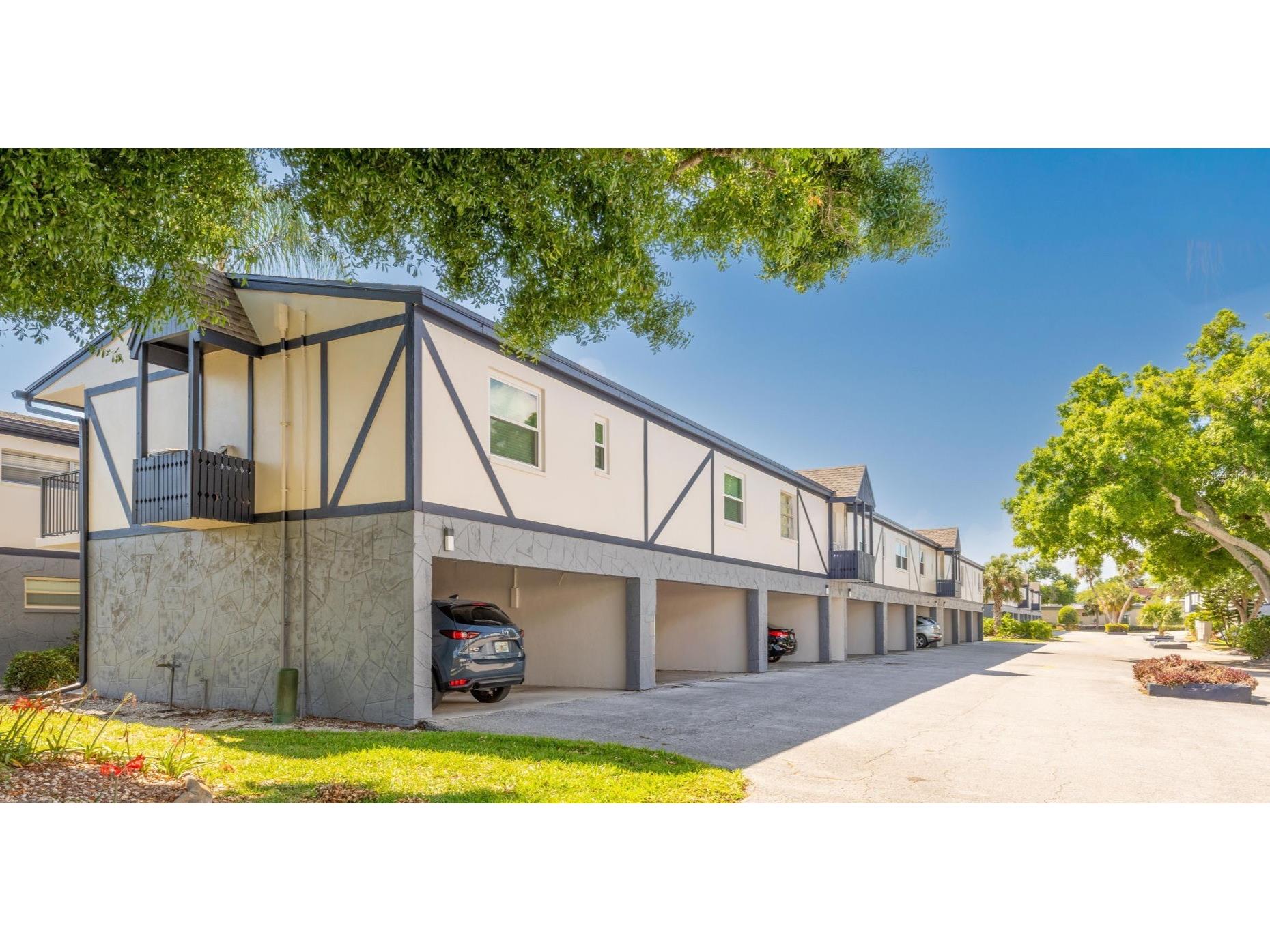 1147 King Arthur Court #204 Dunedin FL 34698 TB8496848 image1