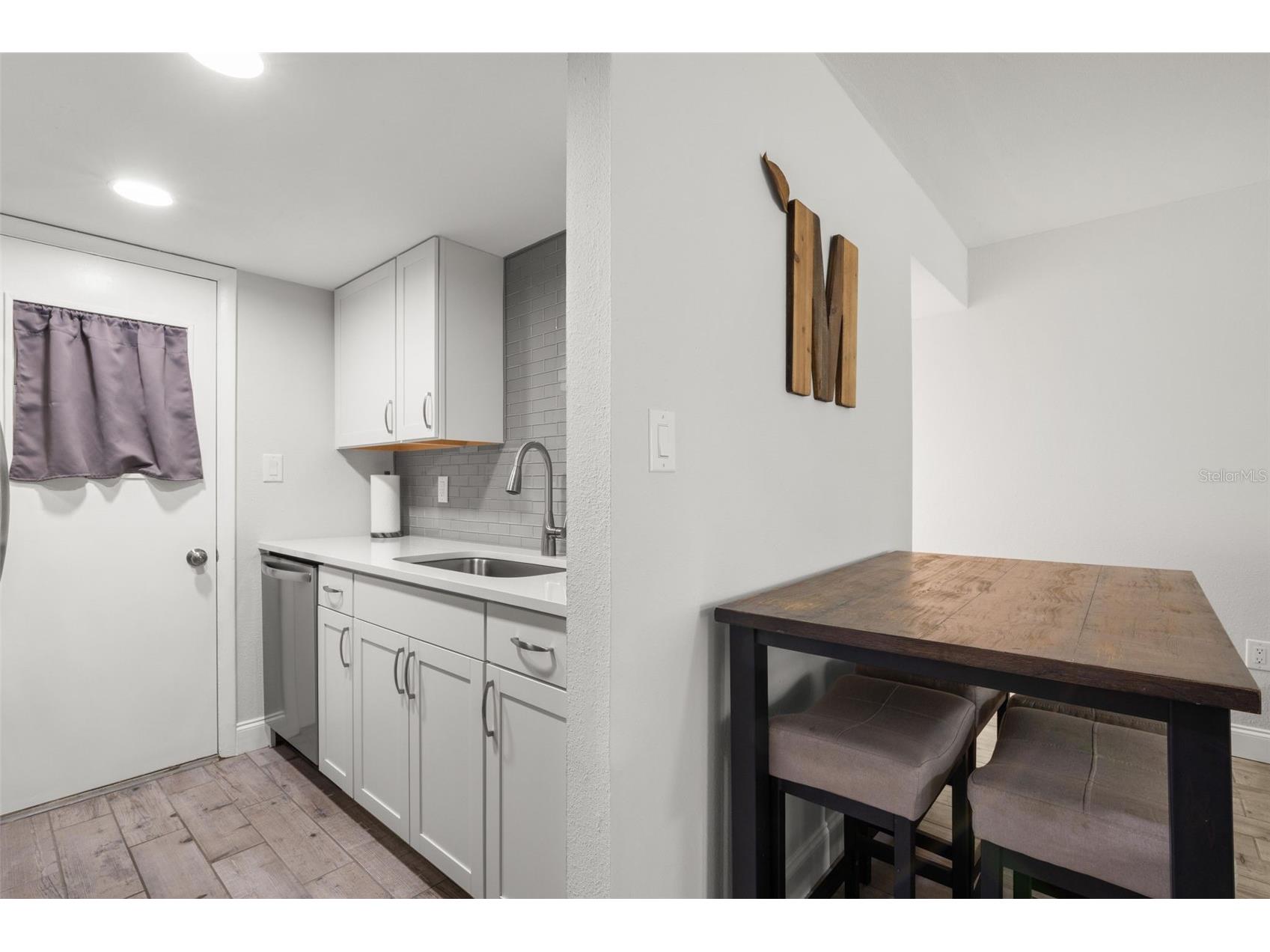 1147 King Arthur Court #204 Dunedin FL 34698 TB8496848 image10