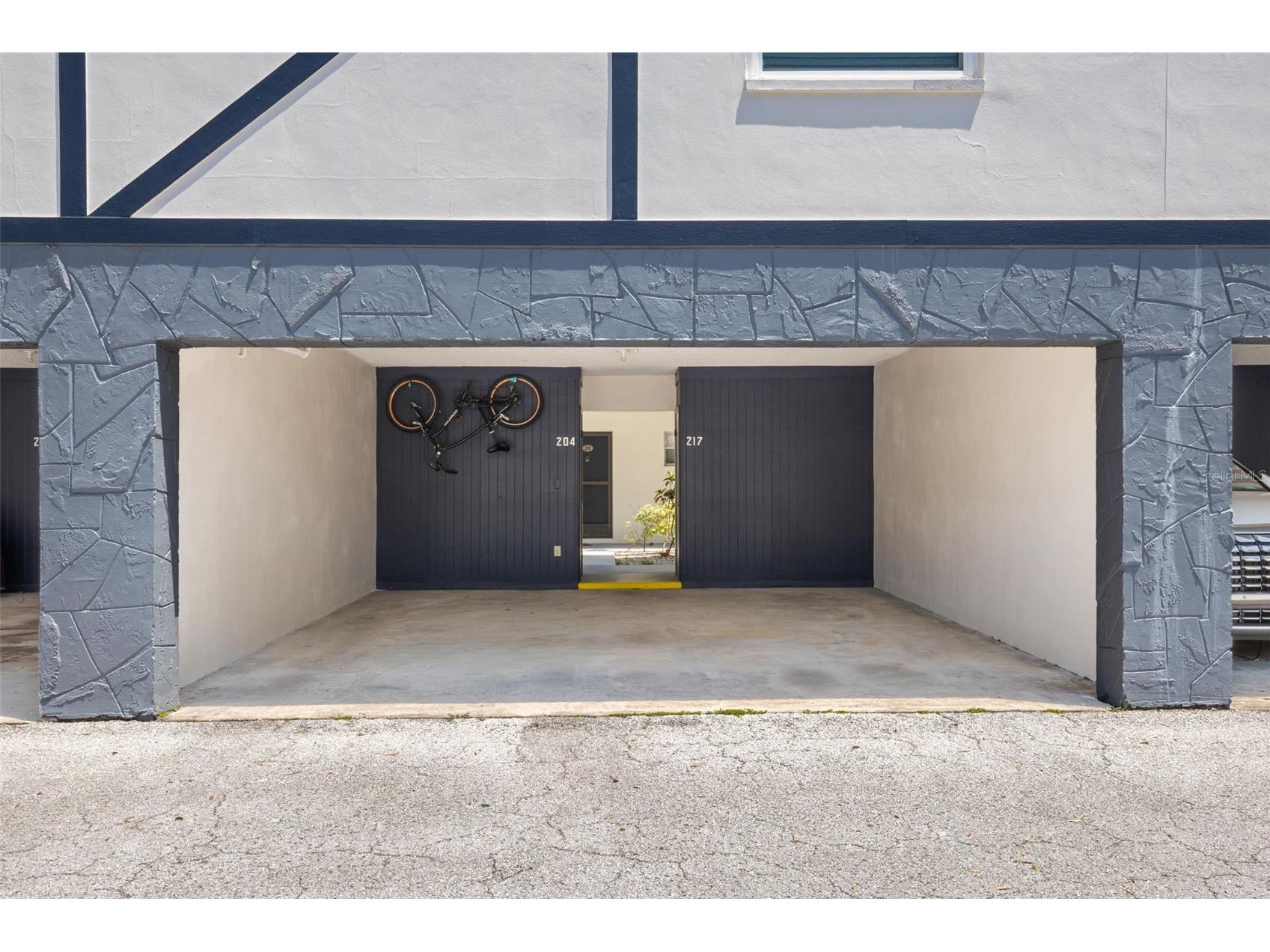 1147 King Arthur Court #204 Dunedin FL 34698 TB8496848 image2