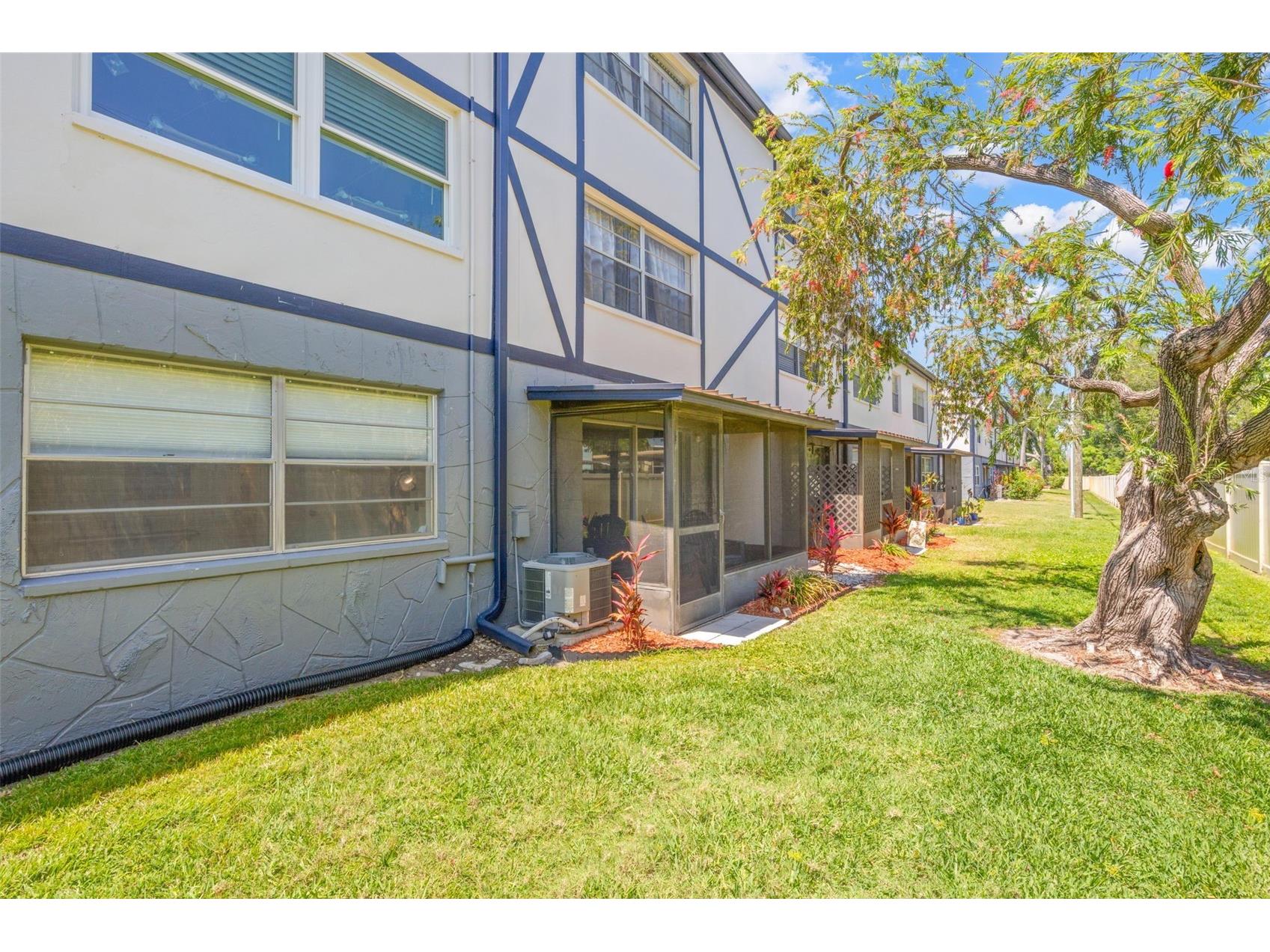1147 King Arthur Court #204 Dunedin FL 34698 TB8496848 image26