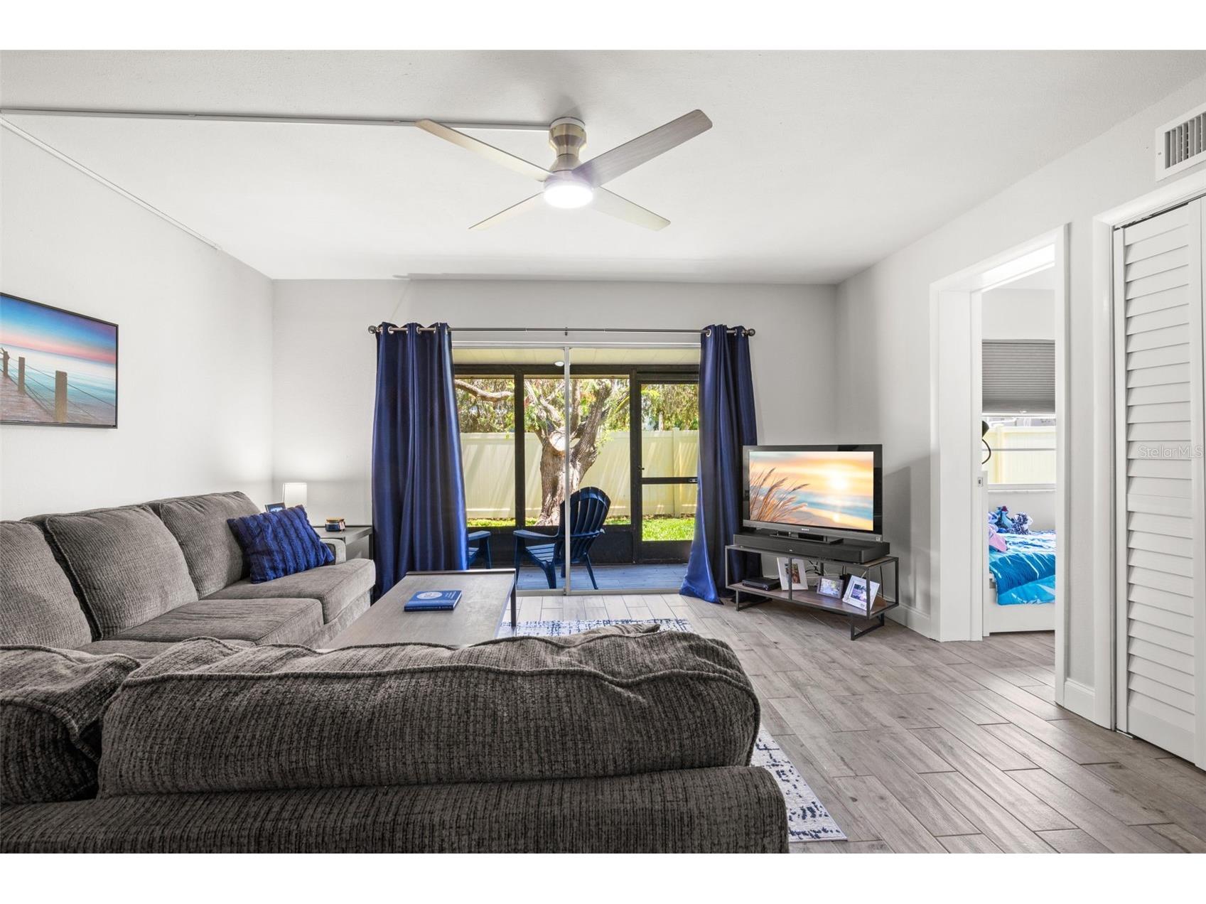 1147 King Arthur Court #204 Dunedin FL 34698 TB8496848 image4