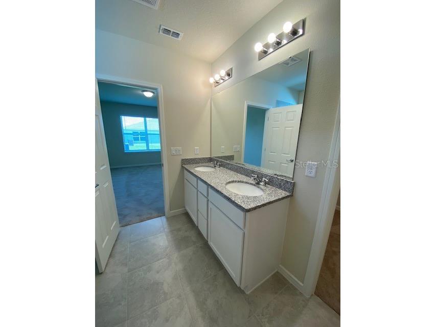 1147 Sugarwood Street Davenport FL 33837 S5132121 image8