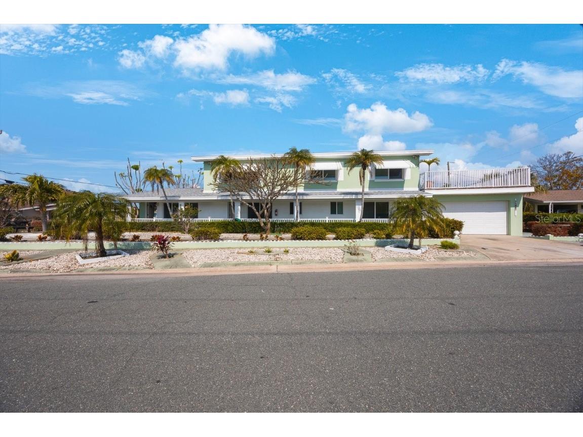 11485 2nd Street E Treasure Island FL 33706 TB8347122 image1