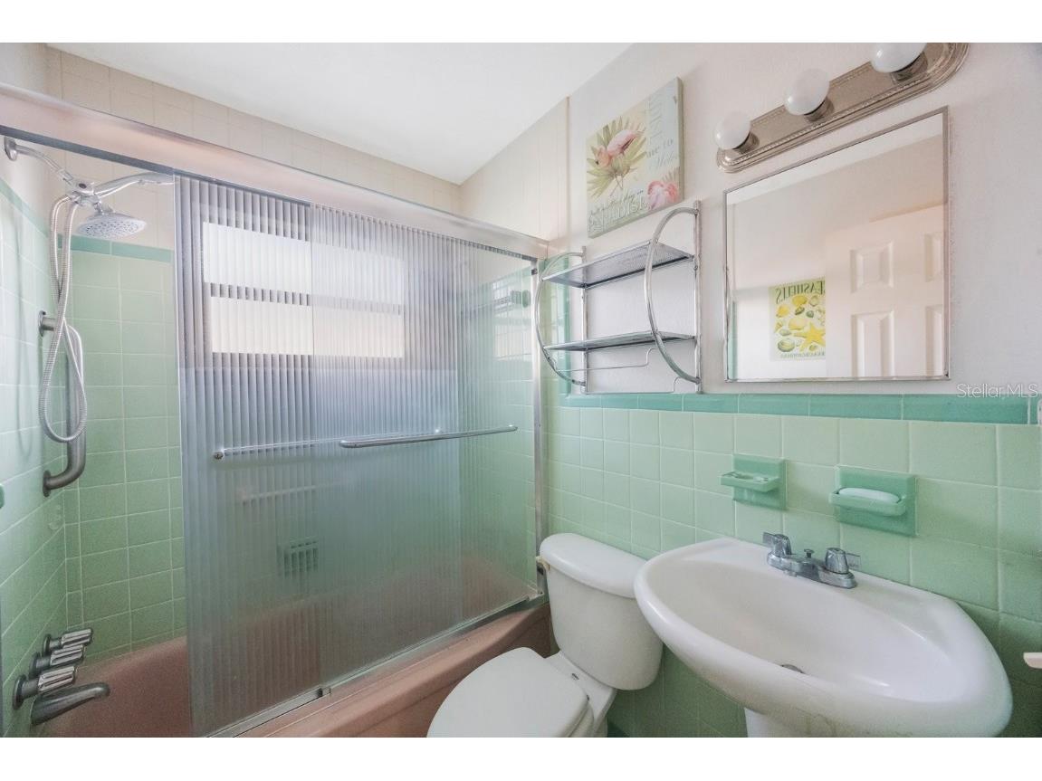 11485 2nd Street E Treasure Island FL 33706 TB8347122 image19