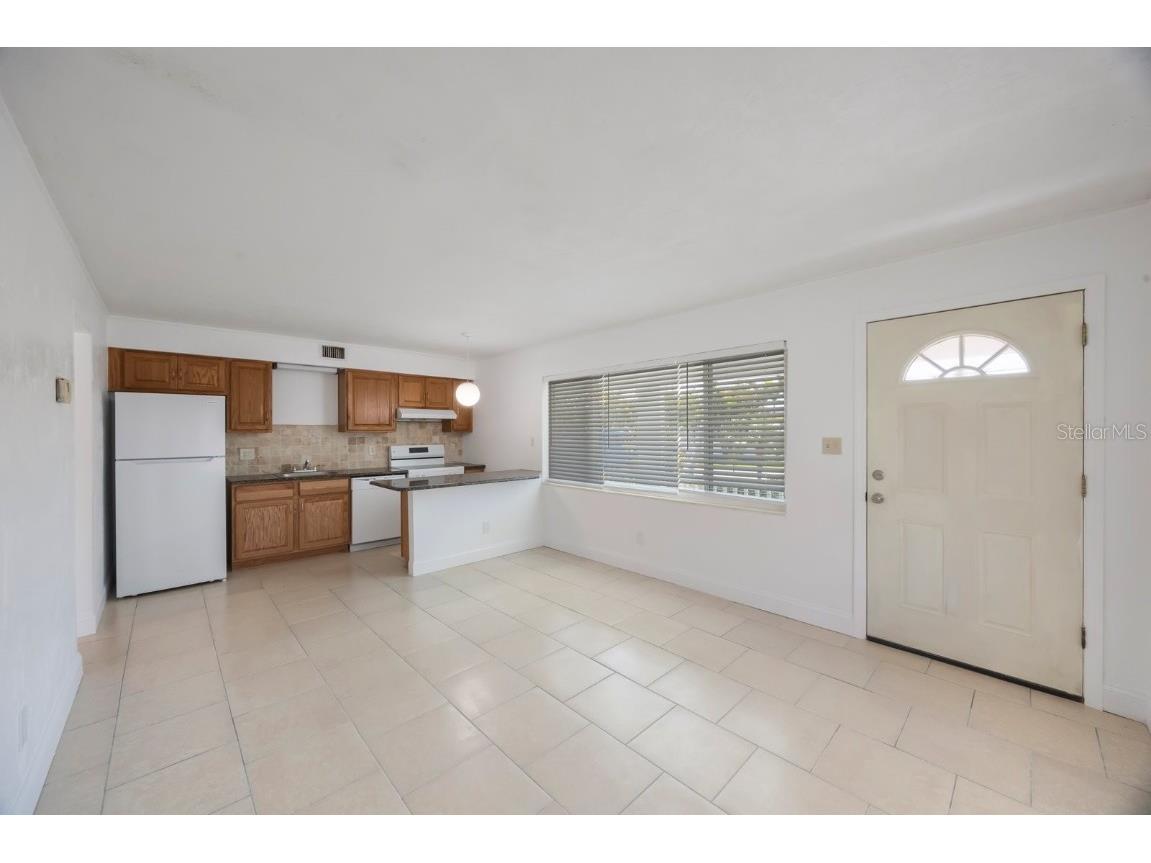 11485 2nd Street E Treasure Island FL 33706 TB8347122 image22