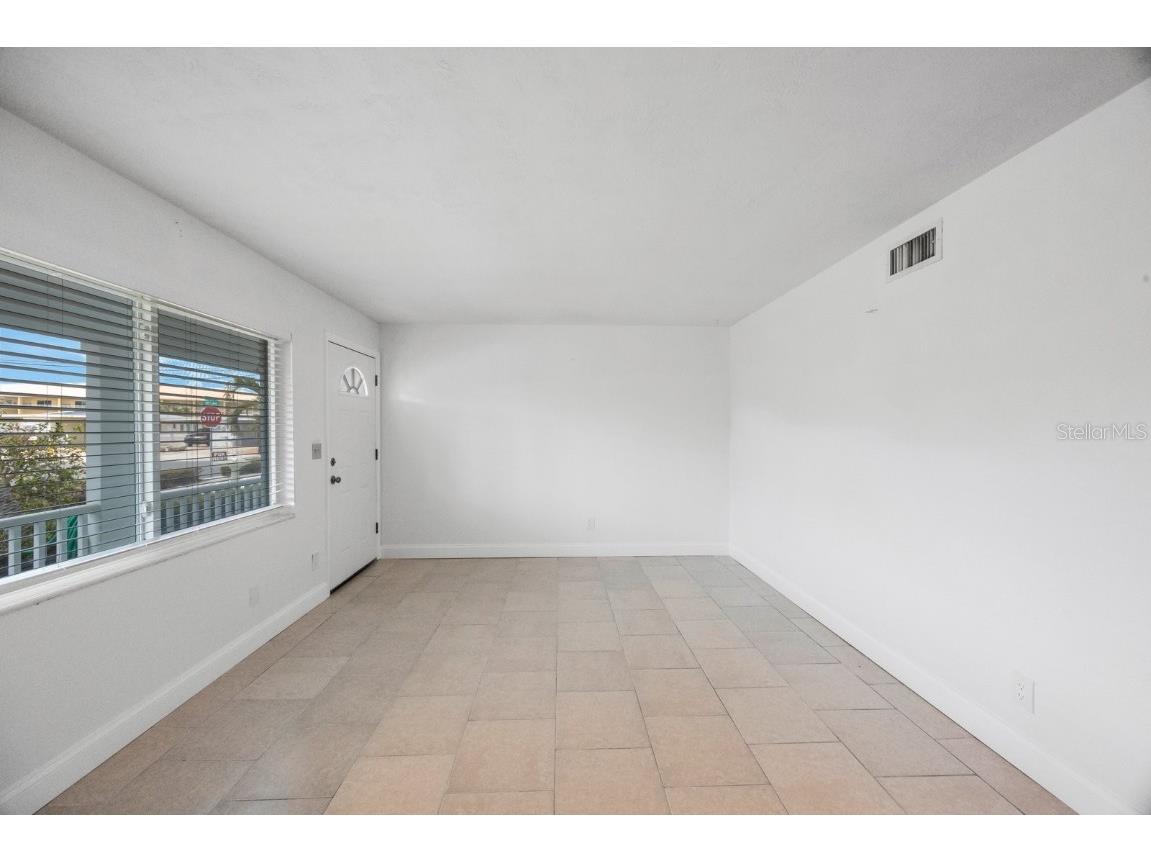 11485 2nd Street E Treasure Island FL 33706 TB8347122 image24