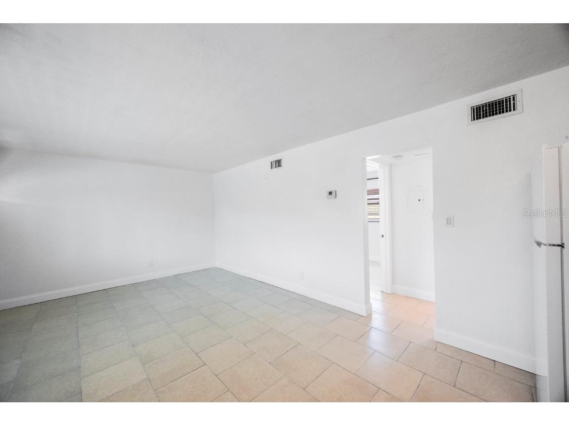 11485 2nd Street E Treasure Island FL 33706 TB8347122 image31