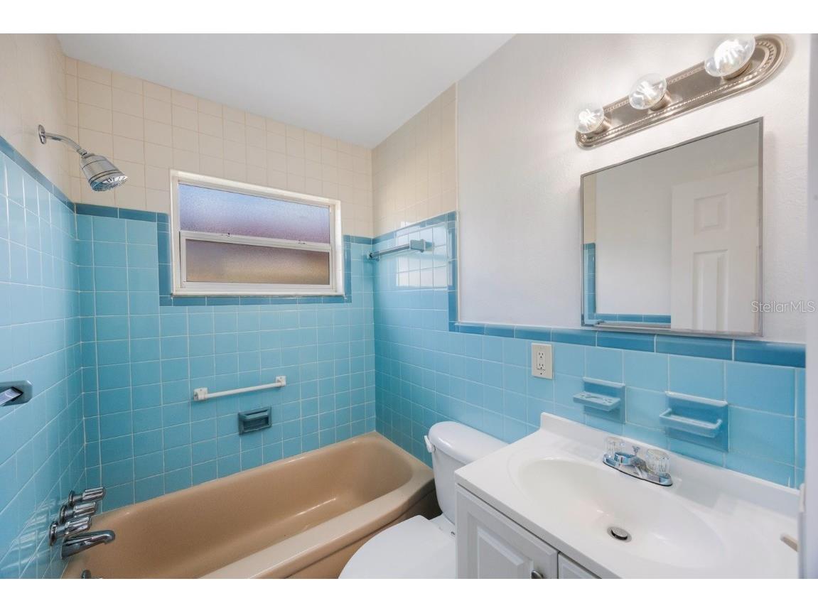 11485 2nd Street E Treasure Island FL 33706 TB8347122 image36