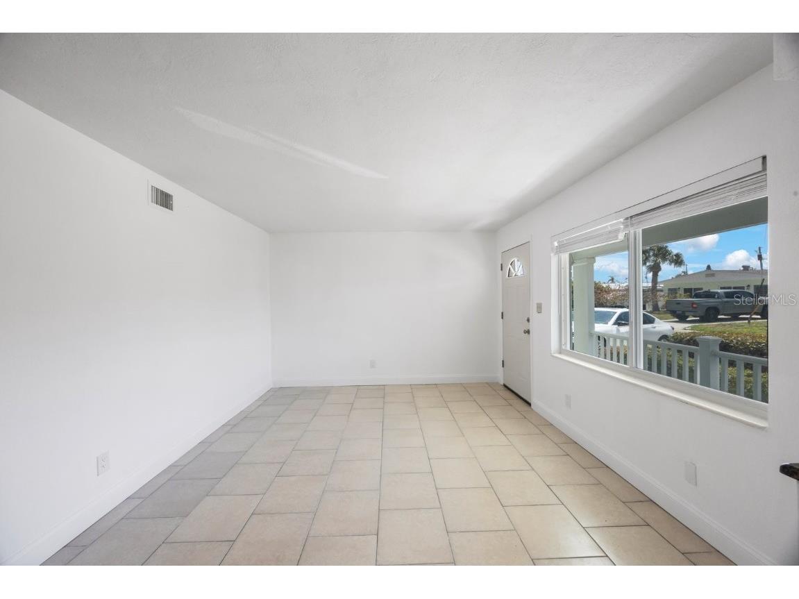 11485 2nd Street E Treasure Island FL 33706 TB8347122 image46