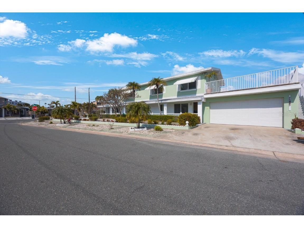 11485 2nd Street E Treasure Island FL 33706 TB8347122 image5