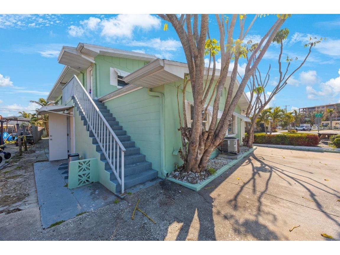 11485 2nd Street E Treasure Island FL 33706 TB8347122 image51