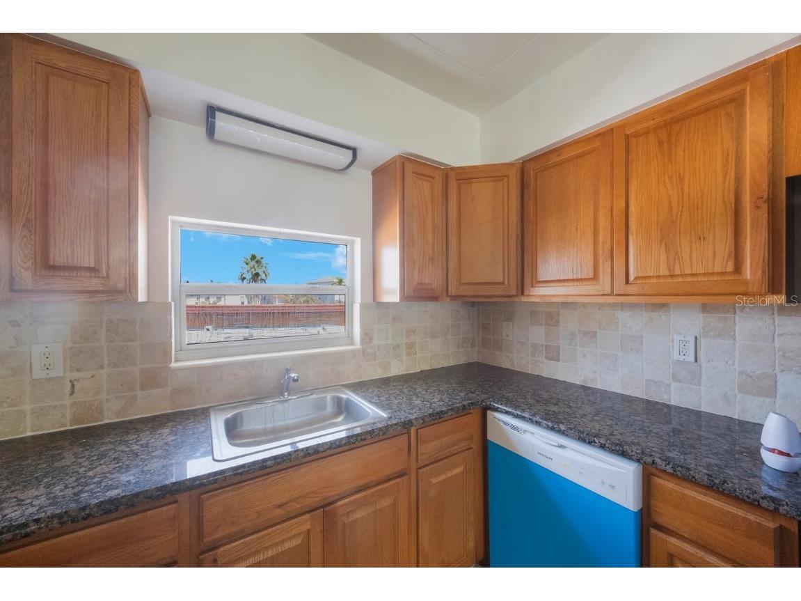 11485 2nd Street E Treasure Island FL 33706 TB8347122 image58