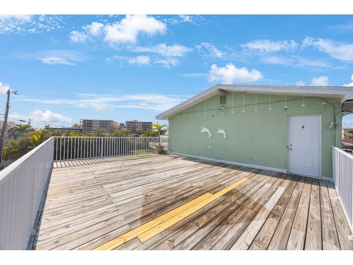 11485 2nd Street E Treasure Island FL 33706 TB8347122 image66