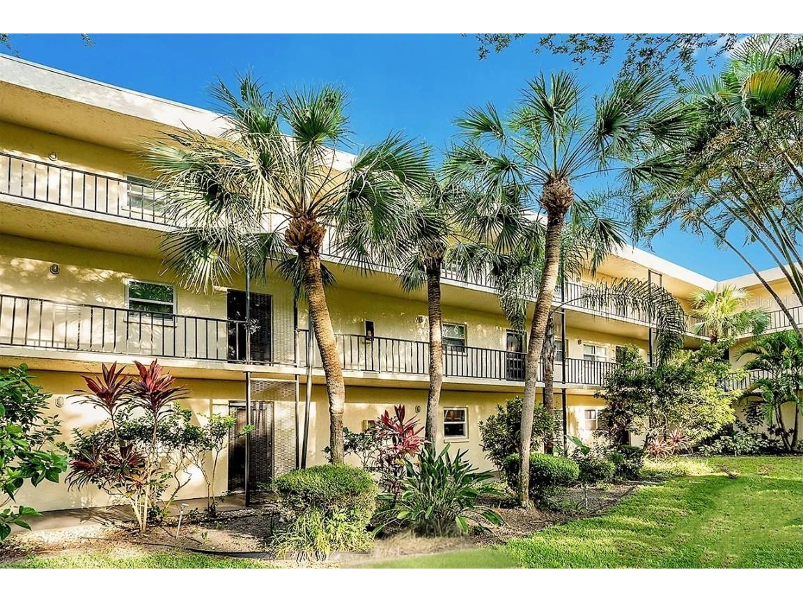 11485 Oakhurst Road #1200-303 Largo FL 33774 TB8446141 image1